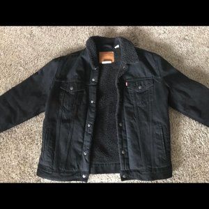 Levi’s men’s Sherpa black denim trucker jacket L